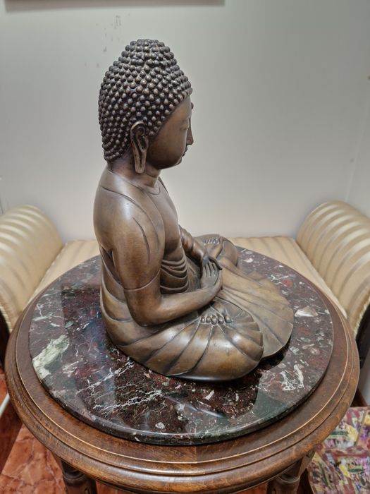 Голяма антикварна азиатска бронзова фигура статуетка скулптура