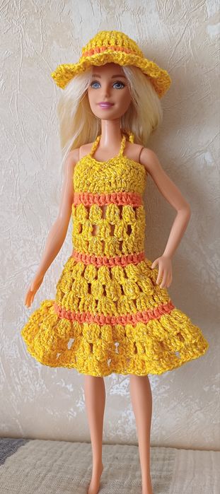 Дрехи за кукла Барби ръчно изработени нови