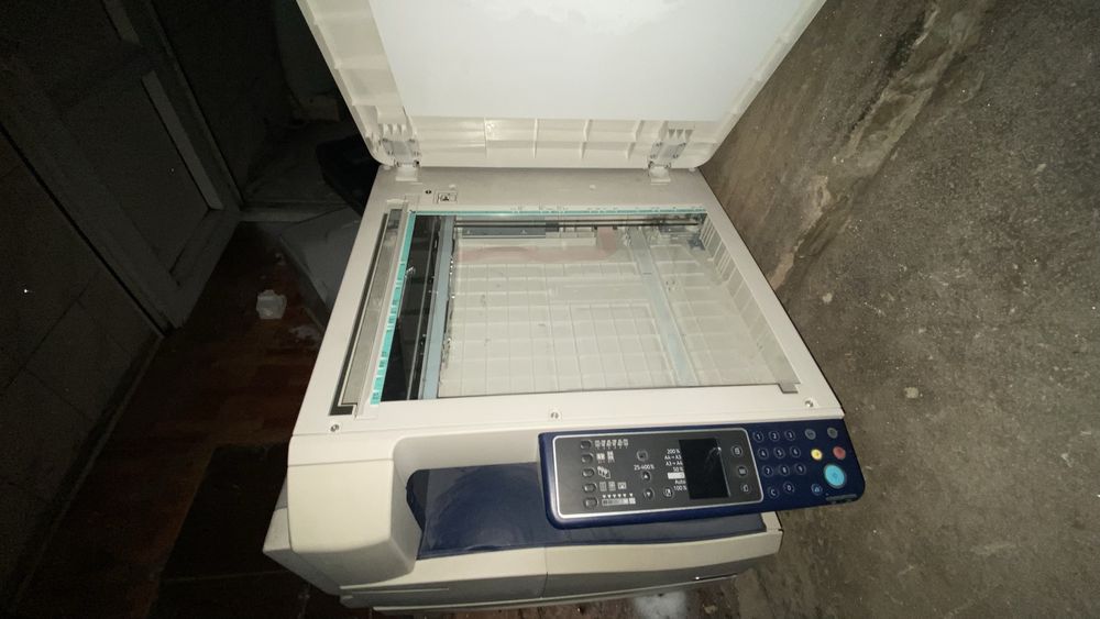 Принтер продам бу один рабочий другой нет