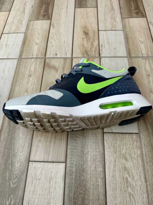 Nike Air Max Tavas