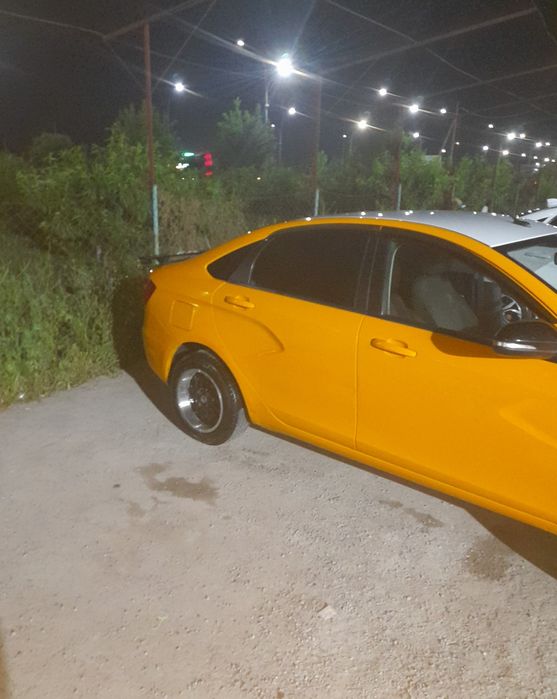 Lada vesta holati zor