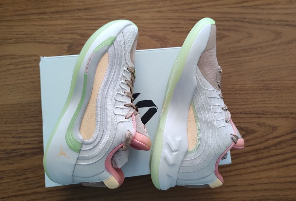 Продавам нови детски маратонки Jordan Luka 4