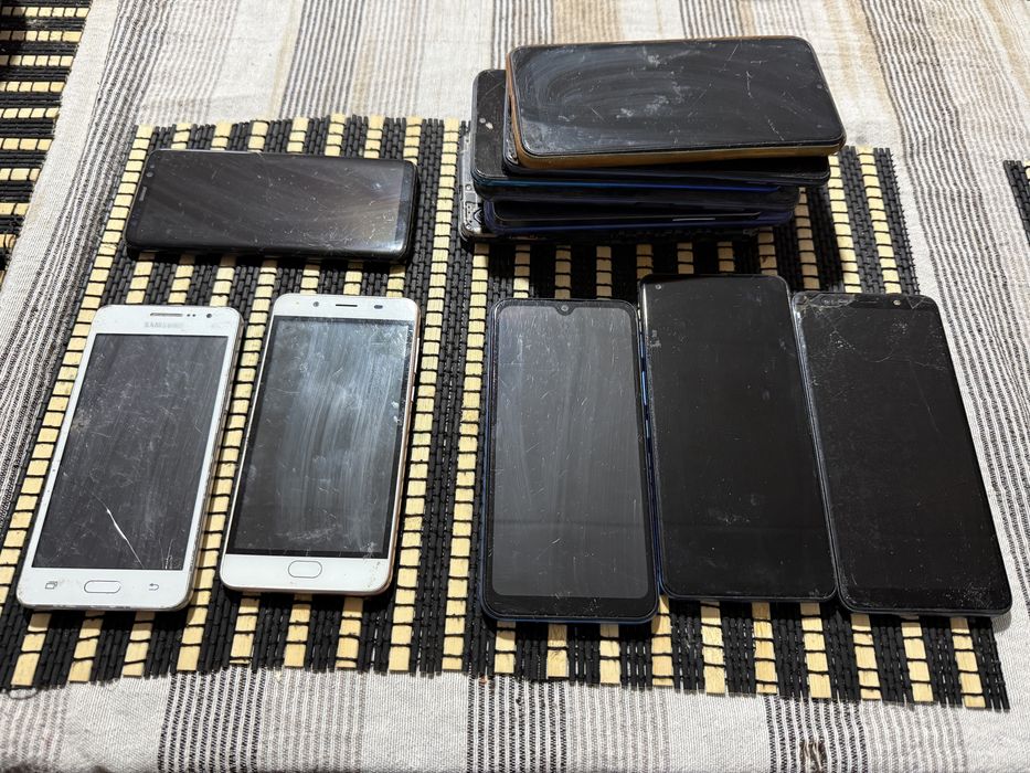 Telefoane pentru piese