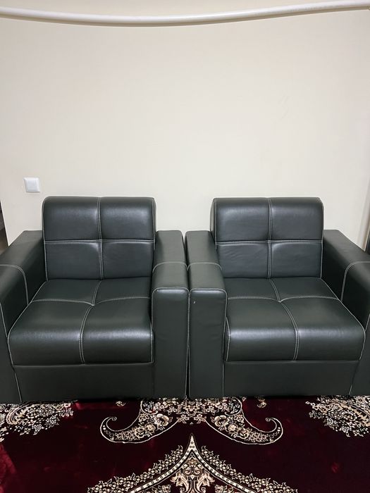 Диван и кресло для оффис