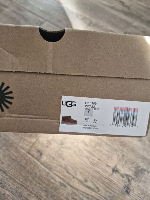 Ghete ugg piele, nou nout marimea 38