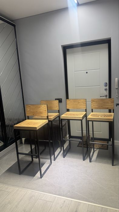 Барные стулья 4 шт.