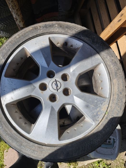 Джанти с гуми за Опел Зафира 17-ки