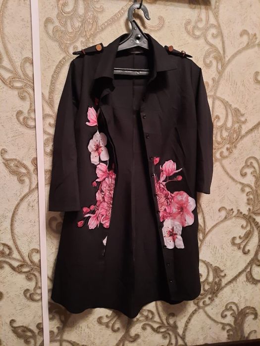 Платья разные на 44р