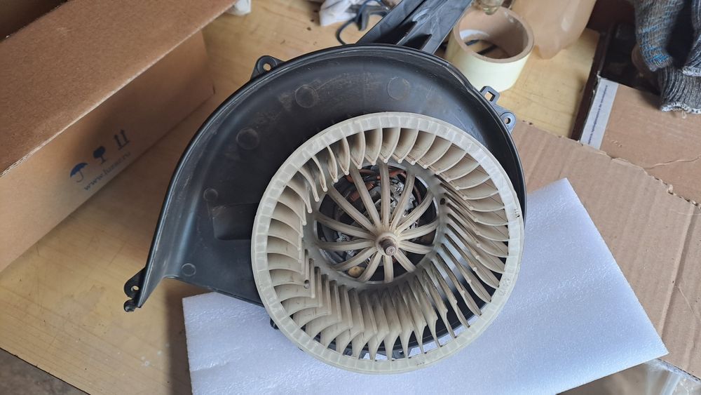 Мотор  печки VW Polo