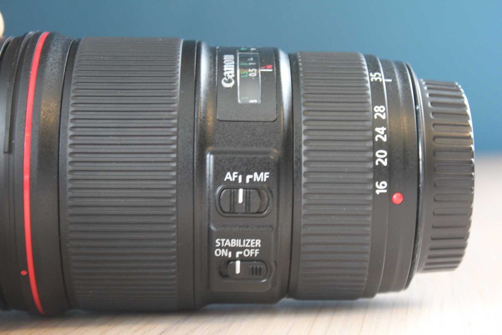 Обектив Canon EF 16-35mm f/4 L IS USM