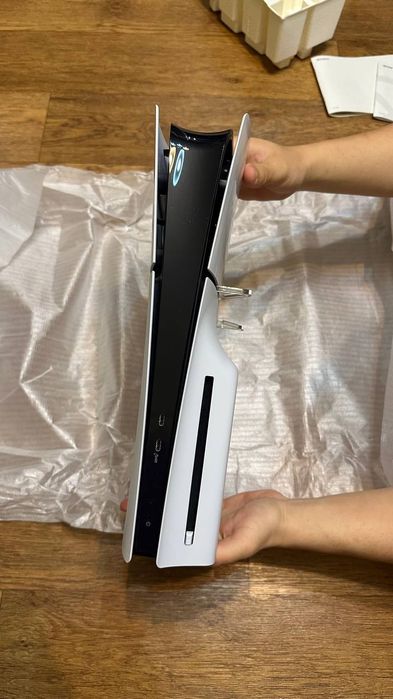 Продам Playstation 5 slim