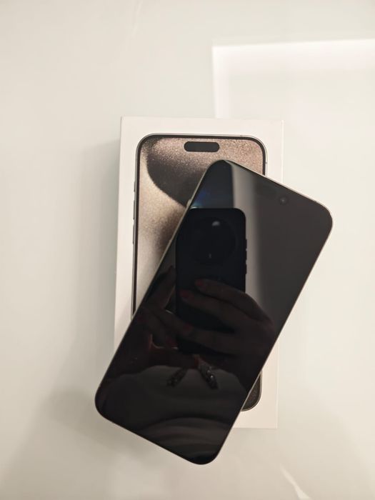 Като Нов Iphone 15 pro max - 256 gb