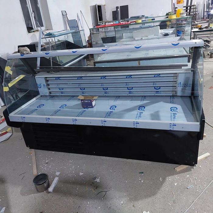 Витрина холодильник