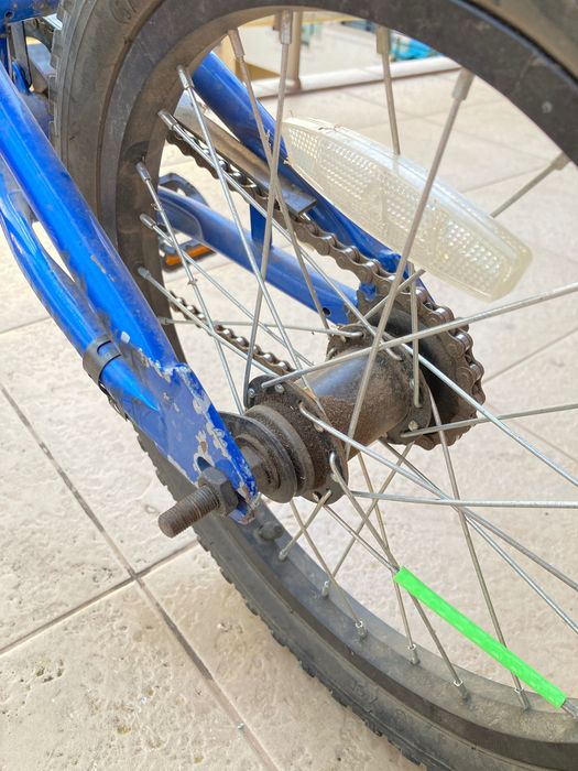 Детско колело (16"), с помощни колела и каска: Diamondback Junior Viper 16" BMX (16 цола)