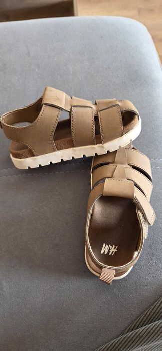 Бебешки обувки и сандали