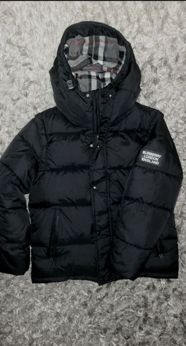 Geaca puffer Burberry