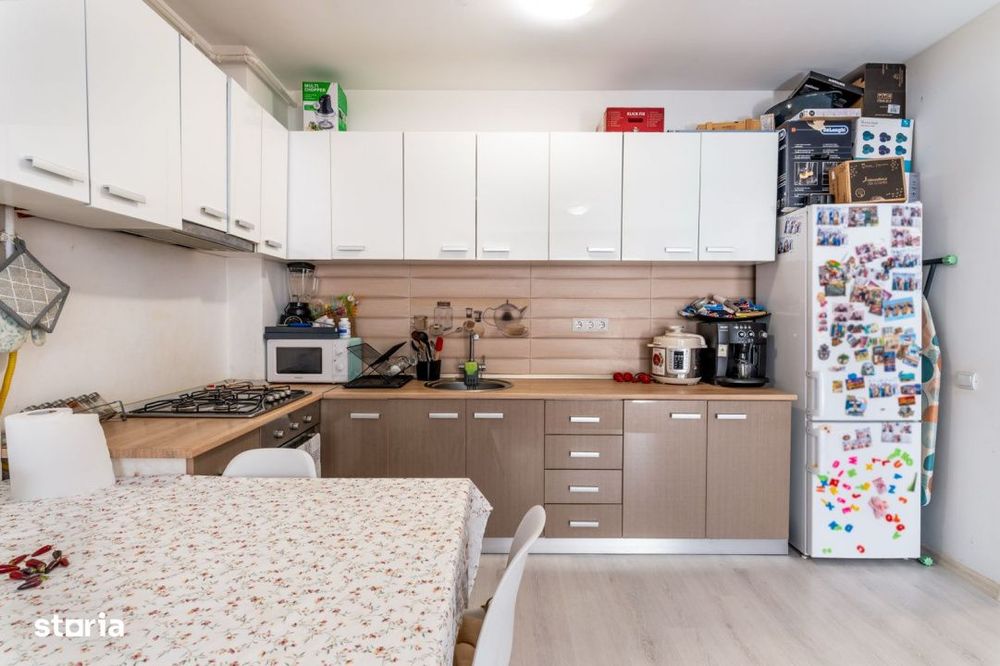Apartament 2 camere cu balcon si parcare inclusa, Sub Cetate, Floresti