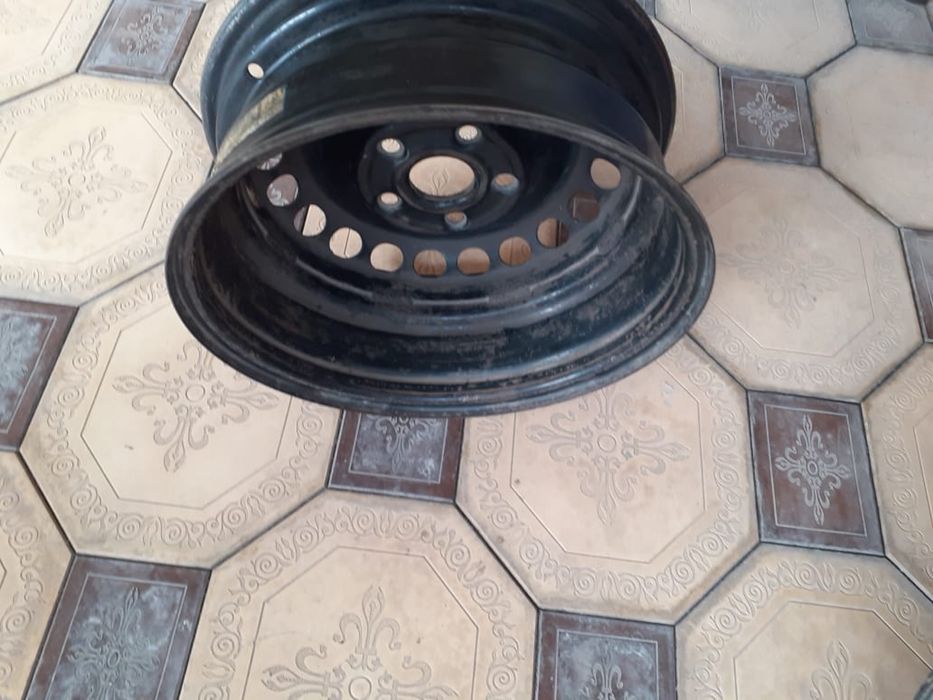 Продам резину с дисками