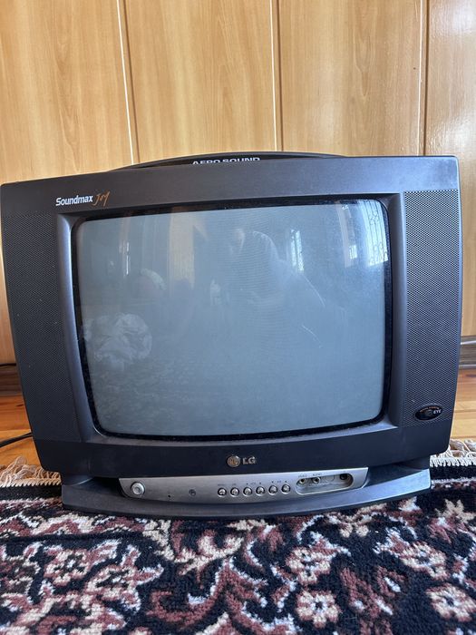 Televizor LG (лж) holati yaxshi ko’rsatadi