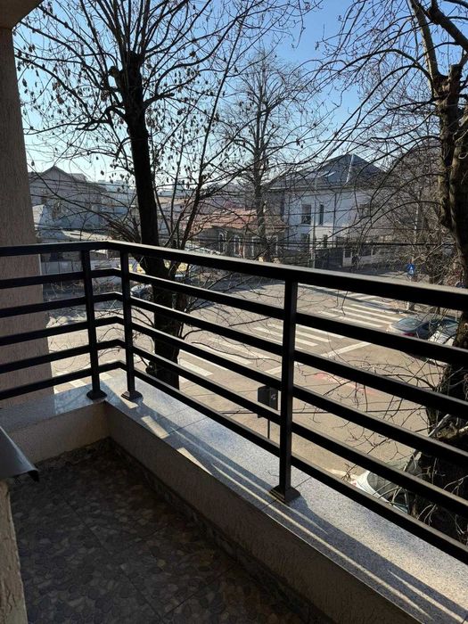 Prima inchiriere apartament 2 camere cartier Damaroaia -str Izbiceni