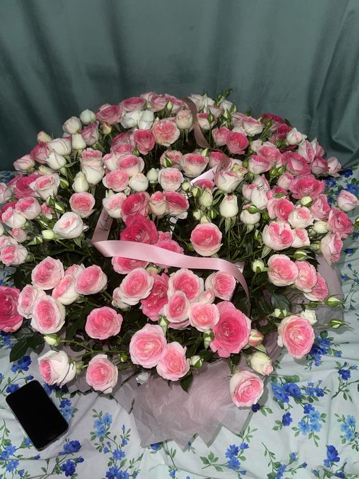 Продается букет(кустовые розы)