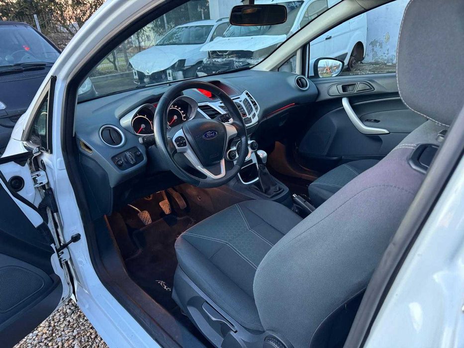 Vand Ford Fiesta