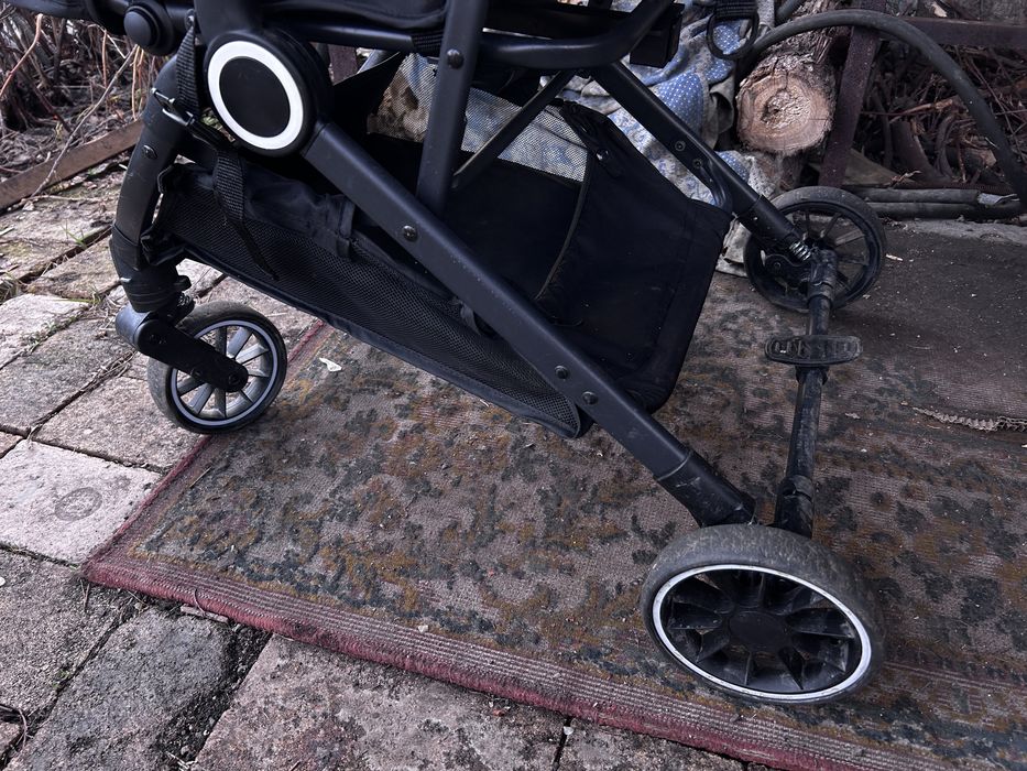 Детская коляска прогулочная