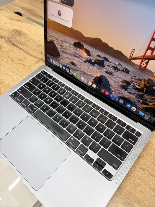 Macbook Air M1 8/256 gb | iStatus store