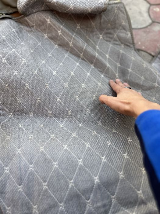 Универсальный чехол в хорошем состоянии!