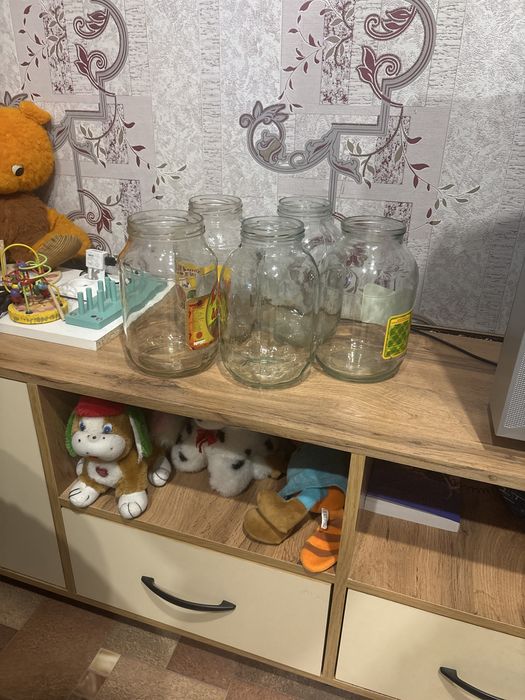 Продам банки стеклянные за одну штуку