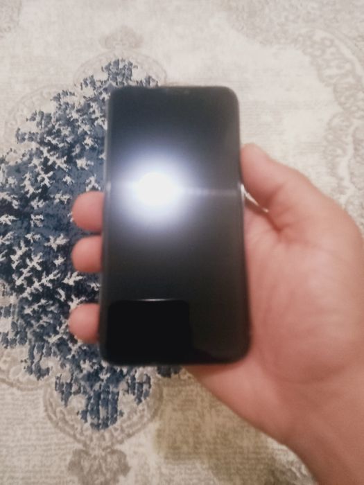 Iphone xs xolati yaxshi