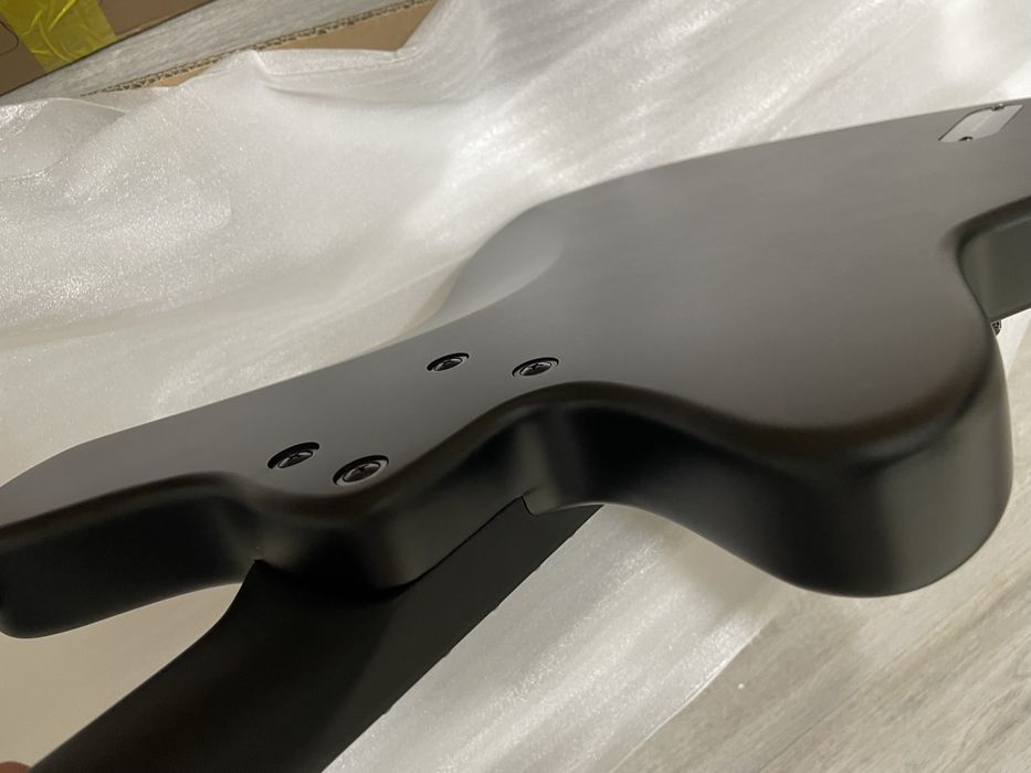 Бас гитара Ibanez TMB420B