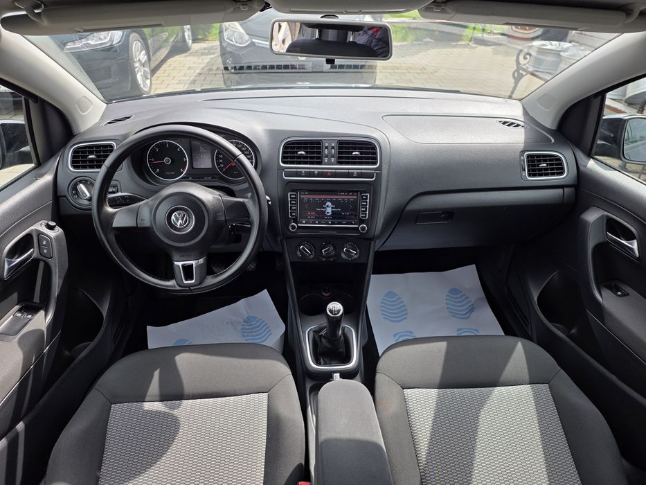 VOLKSWAGEN Polo 2010 — imagine 5