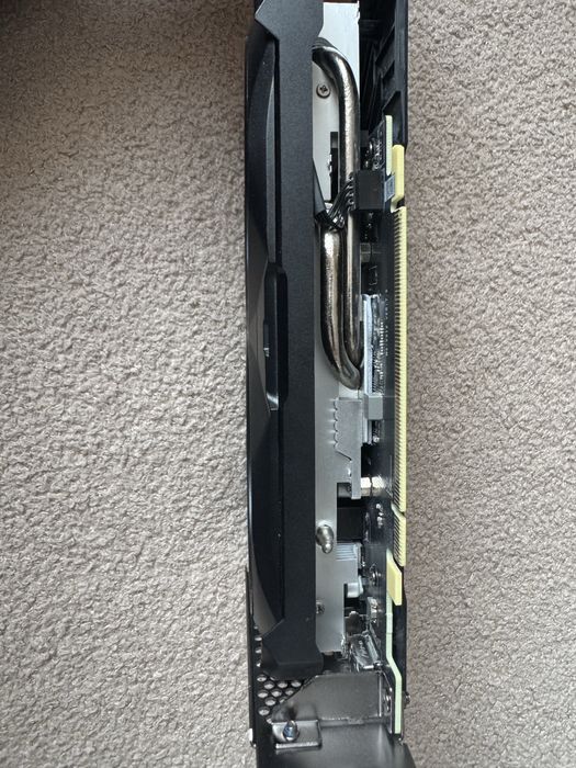 Продам GeForce RTX 4060 Ti