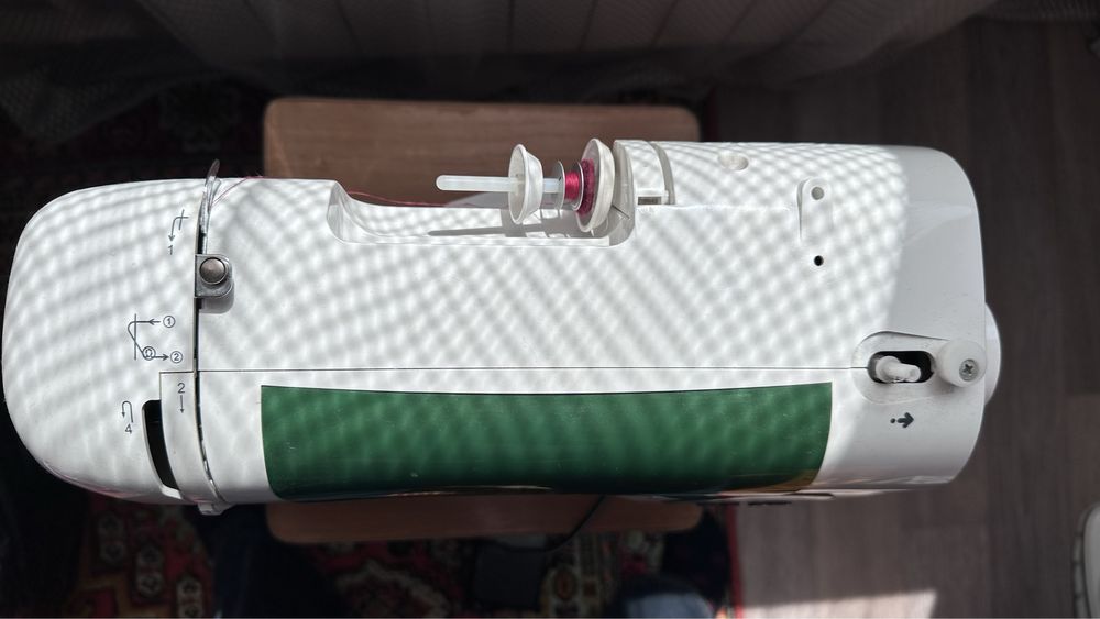 Продам швейную машину Jaguar