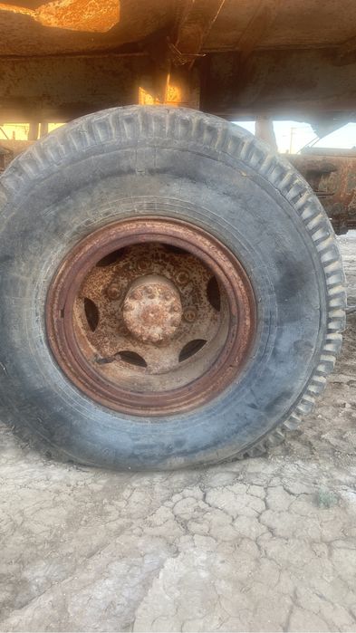 К 700 прицеп дөнгелеғі сатылады
