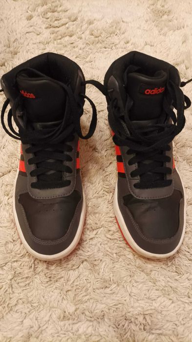 Adidas-номер 39 и 1/3