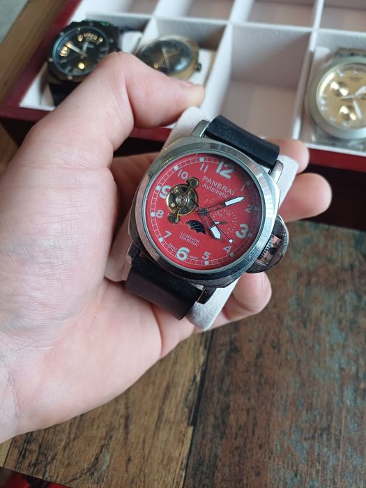 Продавам лот от часовници swatch, panerai, casio, poljot, parkside