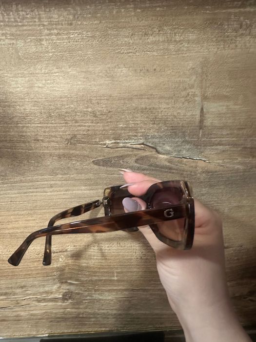 Слънчеви очила GUESS