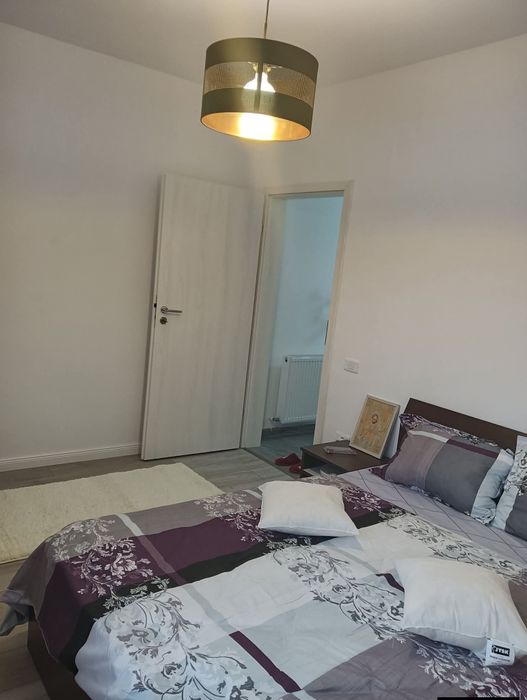 Închiriez apartament 2 camere