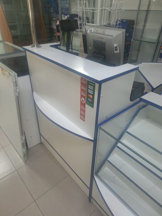 Витрина стелажи  продам бу