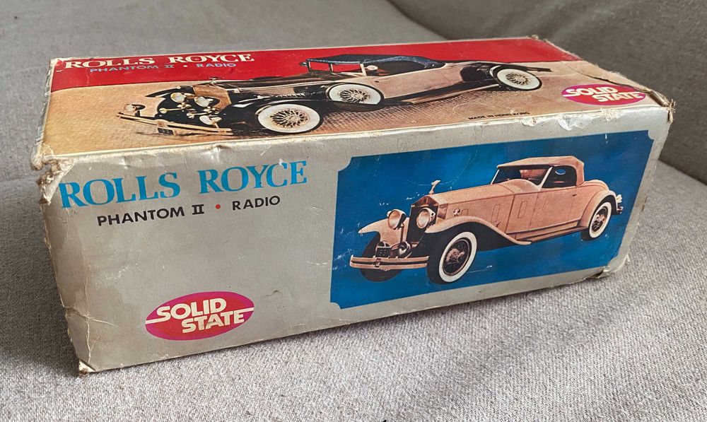 Macheta cu radio inclus Rolls Royce Phantom II în cutie Hong Kong
