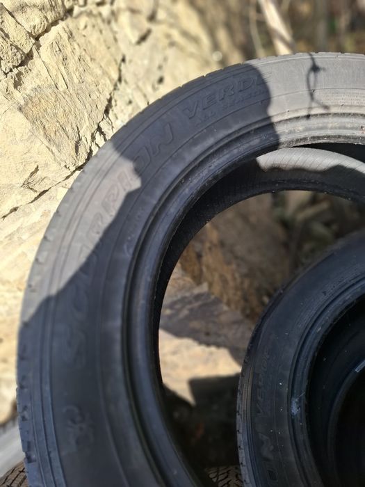 Vand 2 anvelope 225 60 18 preli de iarna bune