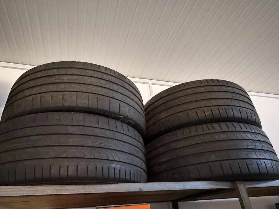 Шины Pirelli на Zeekr 001 R22 265/40