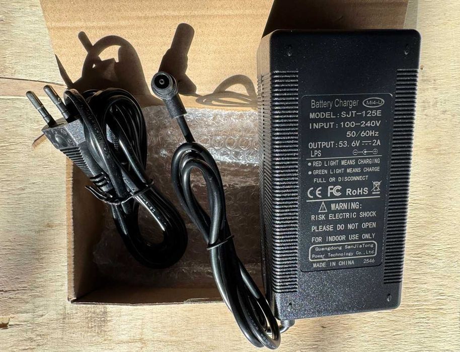 Incarcator de 53.6V pentru Xiaomi 4 Ultra sau MI 4 pro, noi