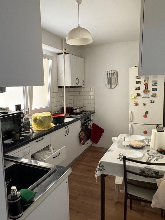 Vand apartament 2 camere Bucuresti