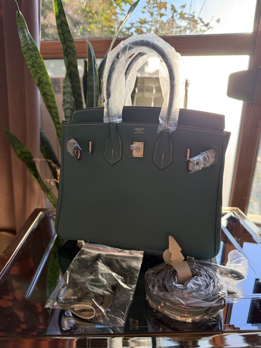 Geantă Hermès Birkin albastră – nouă, model elegant
