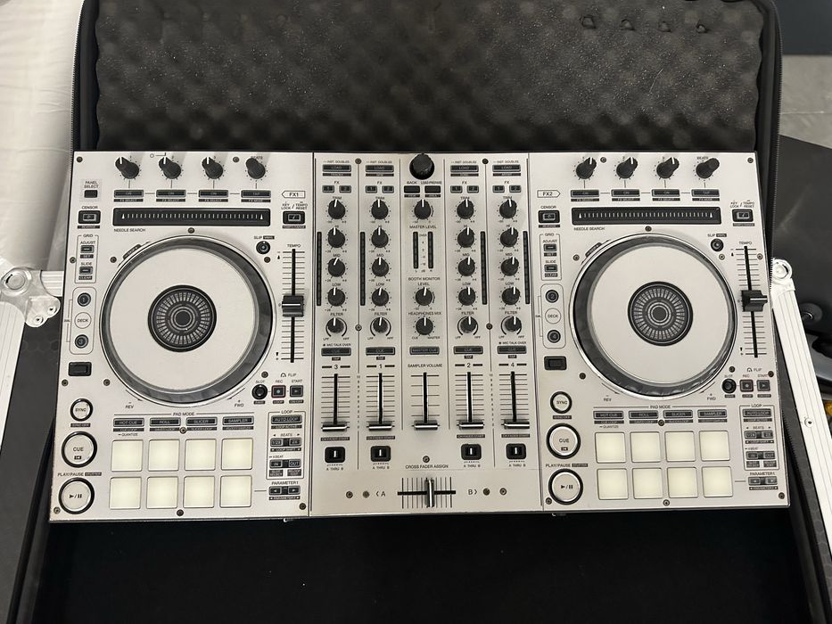 Pioneer DDJ-SX2 + Magma кейс + Скин / dj конзола / контролер