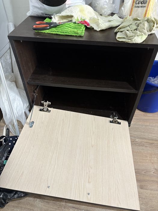 Продам прихожую срочно.