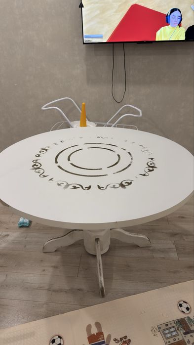 Продам кухонный стол